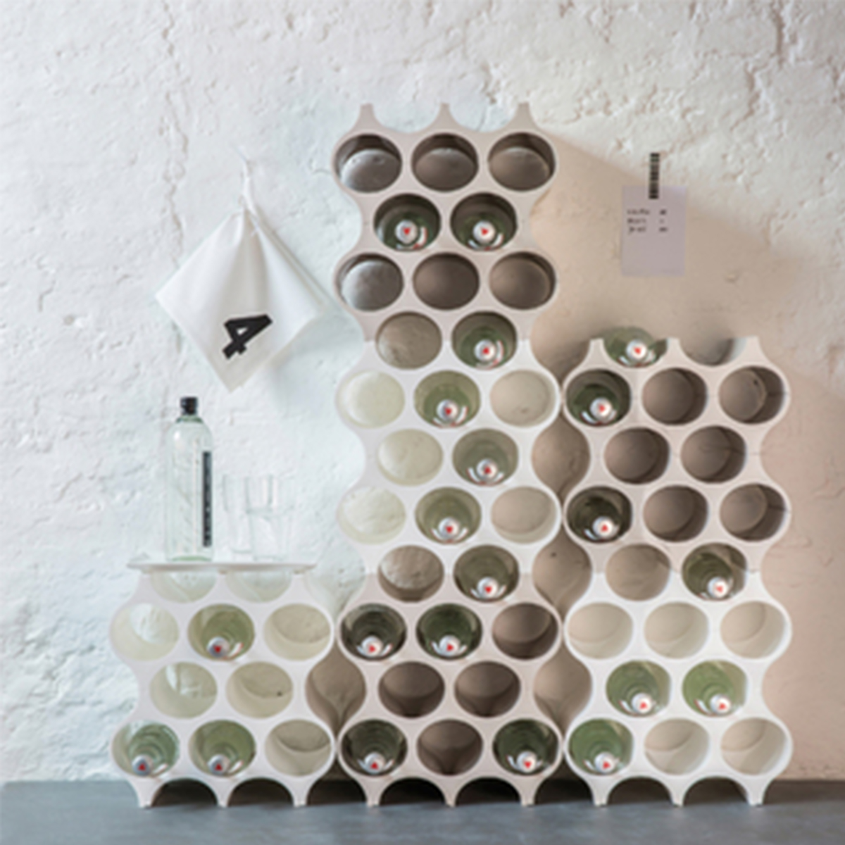 set-up-flaschenregal-koziol-silber